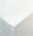 Essentials 15 in x 18 in Oil Only Single-Ply Lightweight Unbonded Sorbent Pads (200-ct)